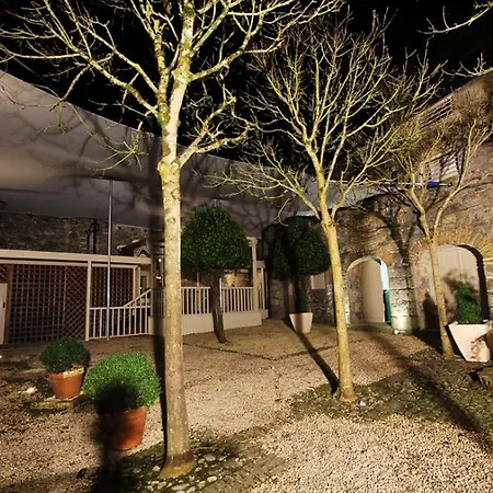 Spinners On Castle Street Vendégház