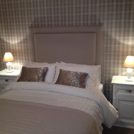 Spinners On Castle Street Vendégház *