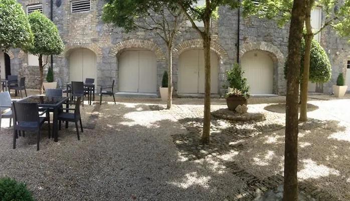 Spinners On Castle Street